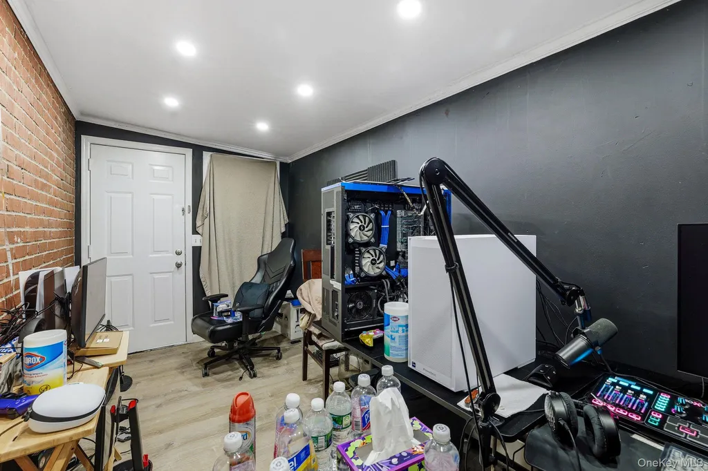 21 New Avenue Yonkers NY 10704