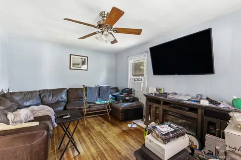 21 New Avenue Yonkers NY 10704