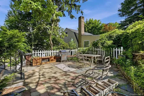 21 New Avenue Yonkers NY 10704