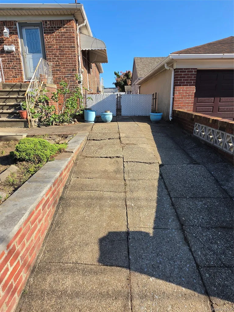 95-14 159th Avenue Howard Beach NY 11414