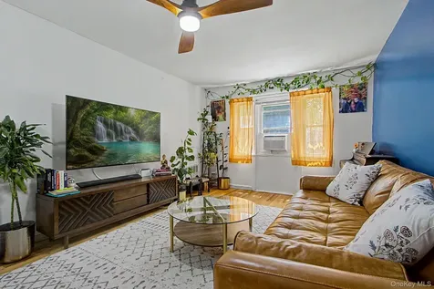 17 Leewood Circle Eastchester NY 10709