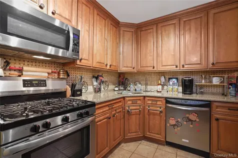 5 Sadore Lane Yonkers NY 10710