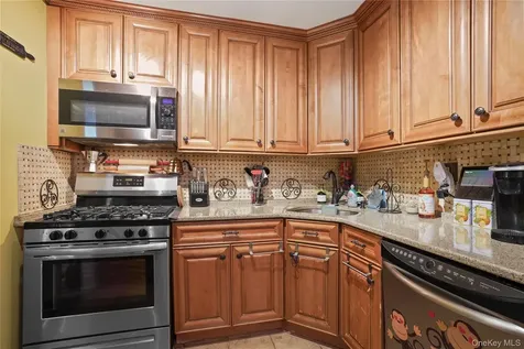 5 Sadore Lane Yonkers NY 10710