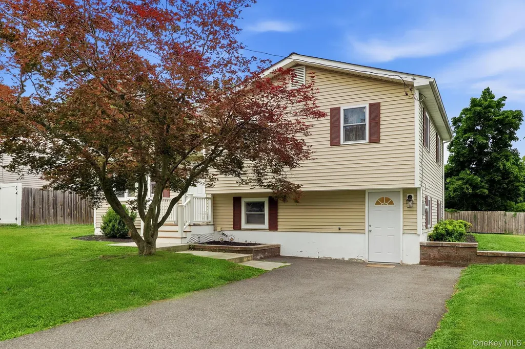 47 Riverview Drive Fishkill NY 12524