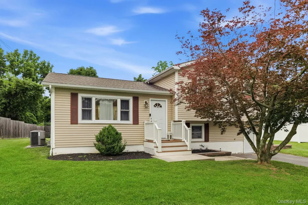 47 Riverview Drive Fishkill NY 12524
