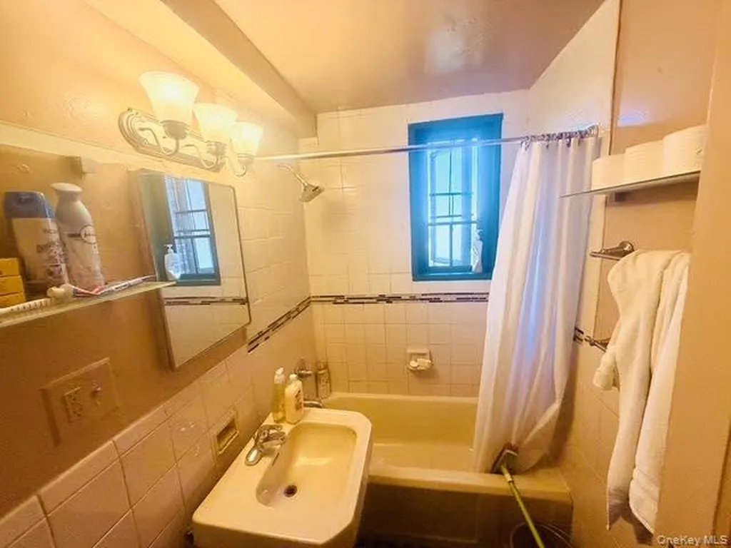 1969 Mcgraw Avenue Bronx NY 10462