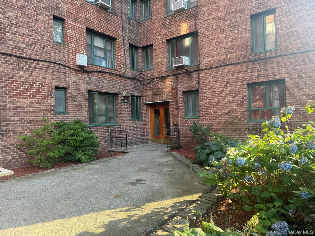 1969 Mcgraw Avenue Bronx NY 10462