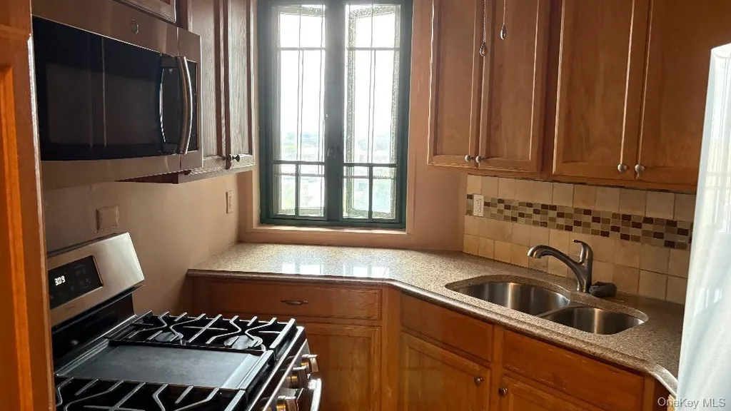 1969 Mcgraw Avenue Bronx NY 10462