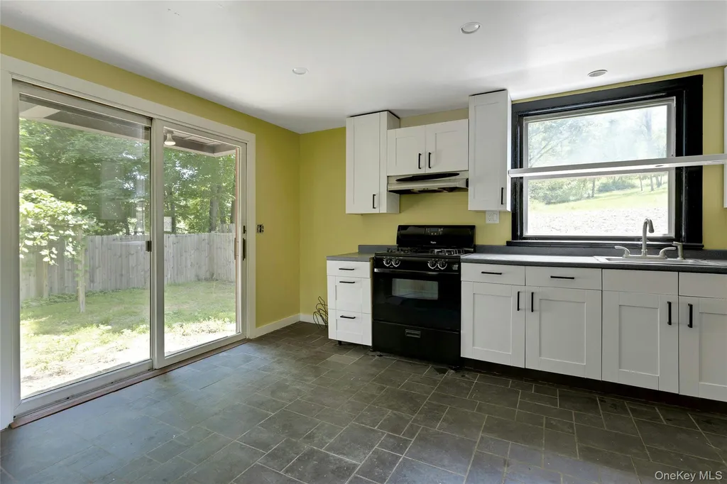 490 Peekskill Hollow Road Putnam Valley NY 10579