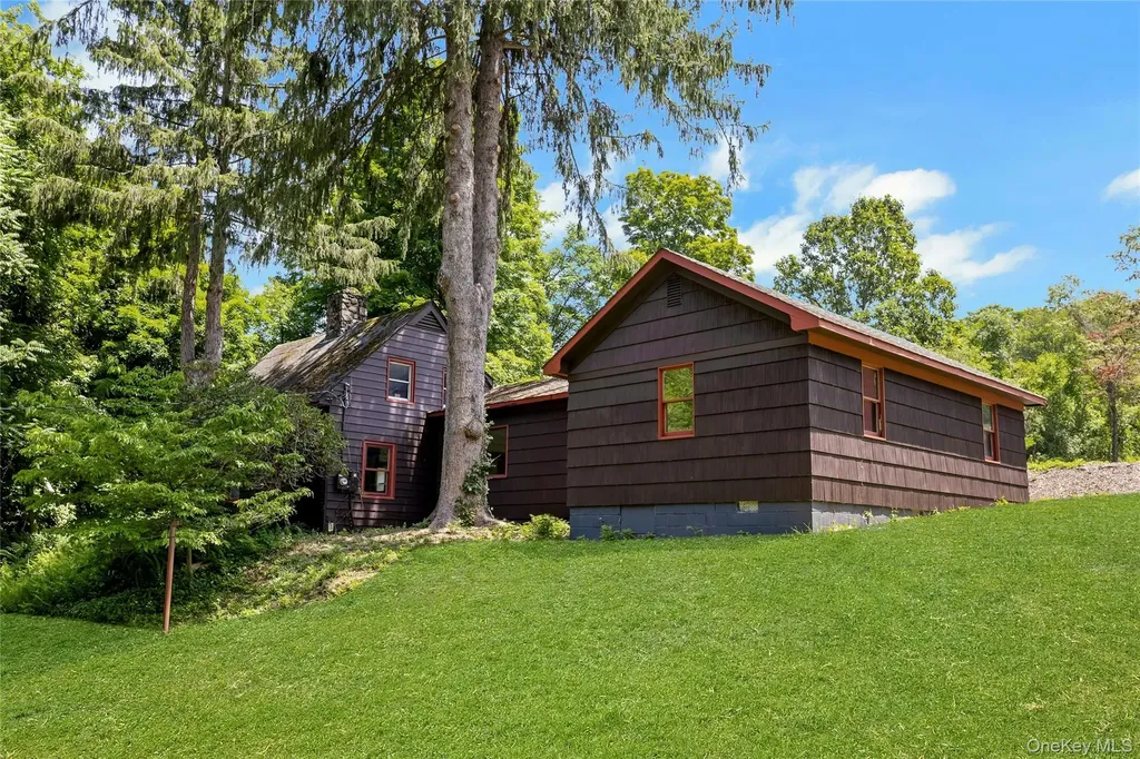 490 Peekskill Hollow Road Putnam Valley NY 10579