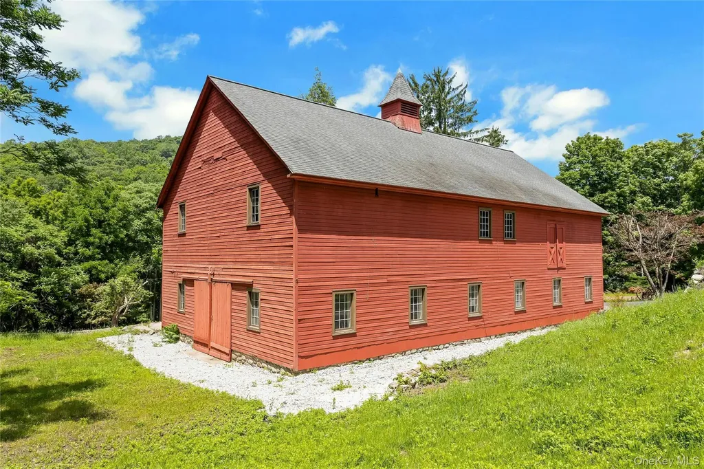 490 Peekskill Hollow Road Putnam Valley NY 10579