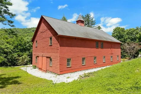 490 Peekskill Hollow Road Putnam Valley NY 10579