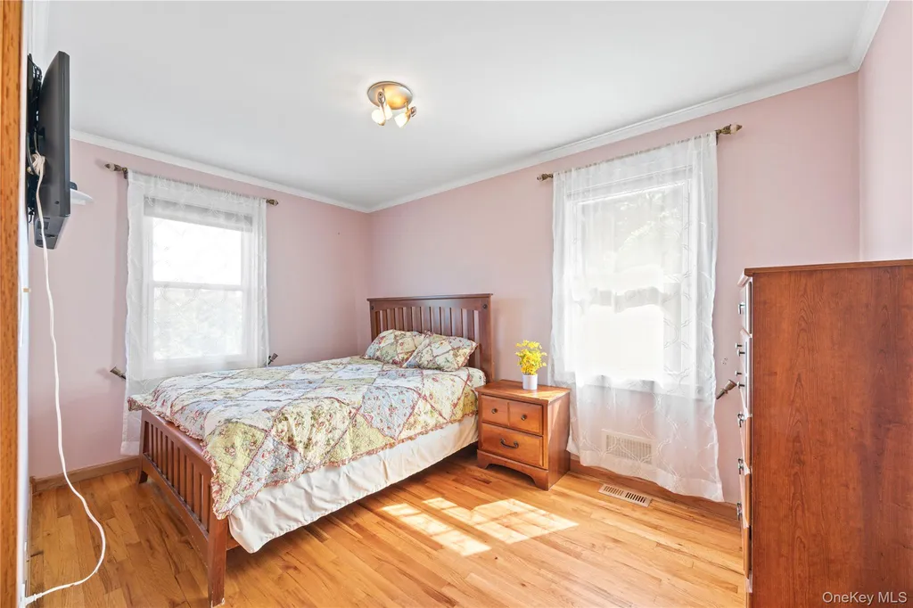 81 Avondale Road Yonkers NY 10710