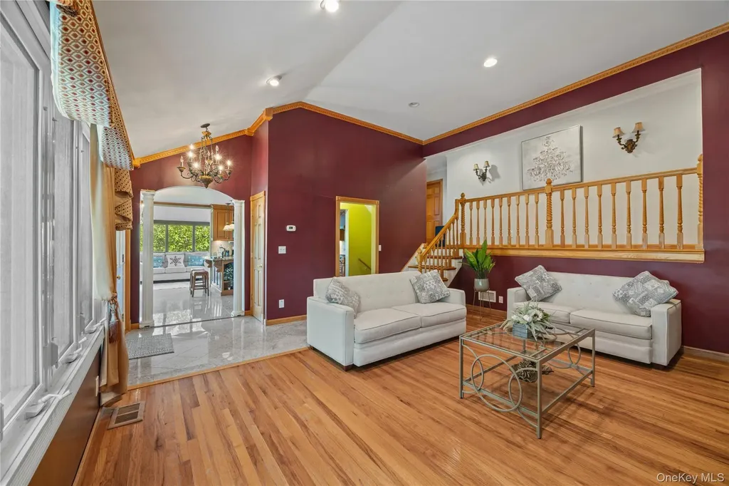 81 Avondale Road Yonkers NY 10710