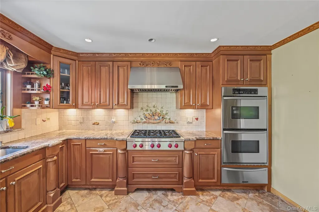 81 Avondale Road Yonkers NY 10710