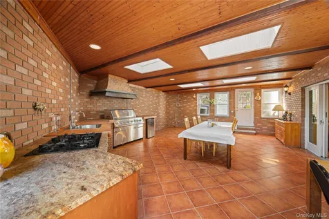 81 Avondale Road Yonkers NY 10710