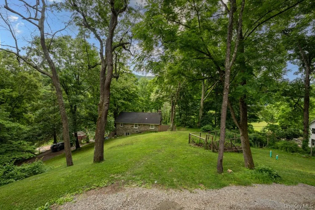 745 Peekskill Hollow Road Putnam Valley NY 10579