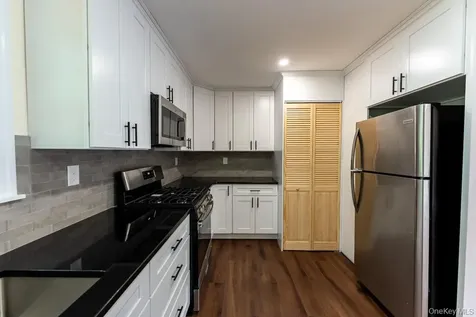 745 Peekskill Hollow Road Putnam Valley NY 10579