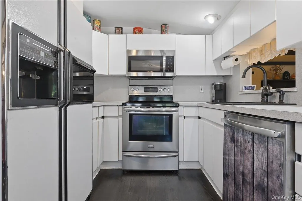 62 Linden Boulevard Hicksville NY 11801