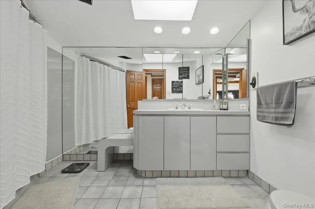 62 Linden Boulevard Hicksville NY 11801
