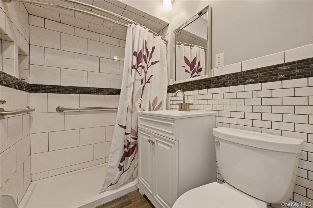 62 Linden Boulevard Hicksville NY 11801