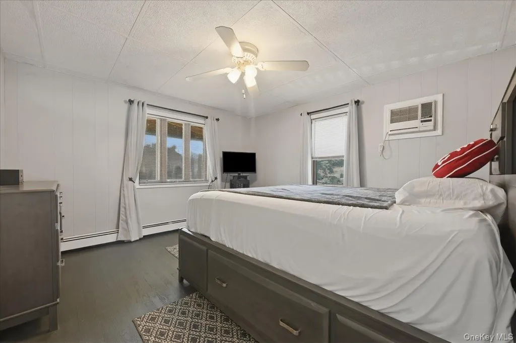 62 Linden Boulevard Hicksville NY 11801