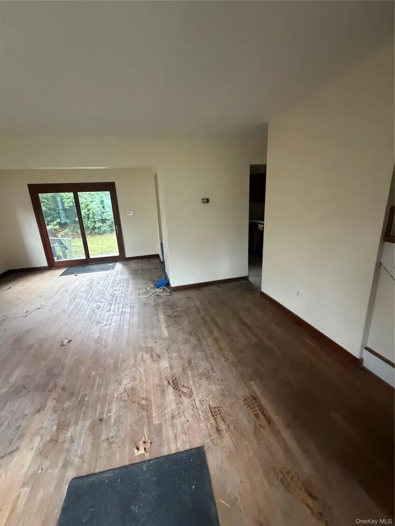 16 Kellum Street Huntington Station NY 11746