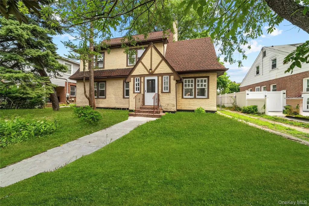 116 Meadowbrook Road Hempstead NY 11550