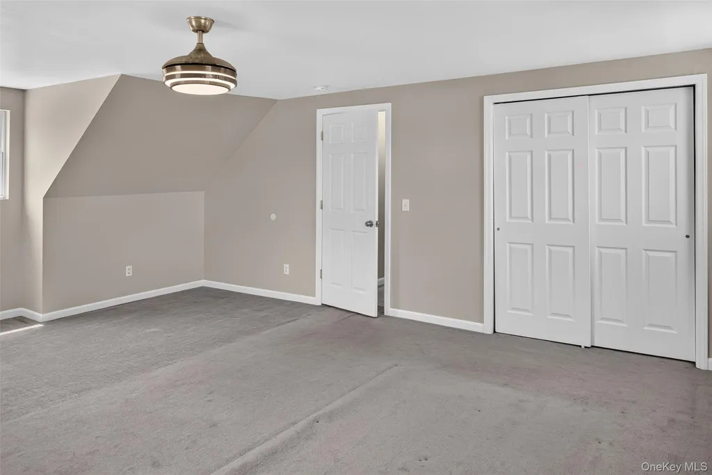85 Schleigel Boulevard South Farmingdale NY 11735
