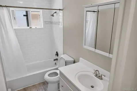 85 Schleigel Boulevard South Farmingdale NY 11735