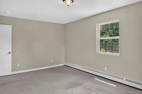 85 Schleigel Boulevard South Farmingdale NY 11735