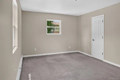 85 Schleigel Boulevard South Farmingdale NY 11735