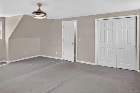 85 Schleigel Boulevard South Farmingdale NY 11735