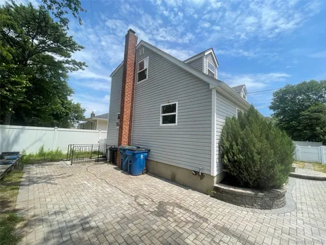 85 Schleigel Boulevard South Farmingdale NY 11735