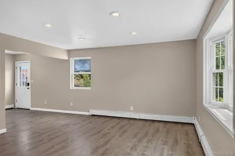85 Schleigel Boulevard South Farmingdale NY 11735