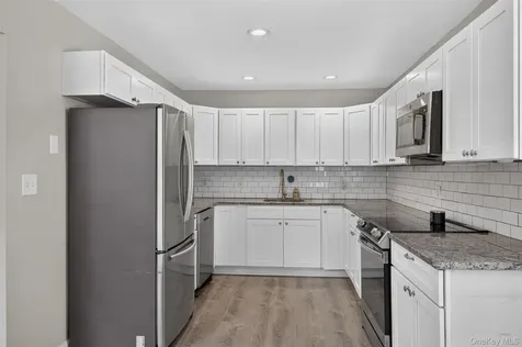 85 Schleigel Boulevard South Farmingdale NY 11735