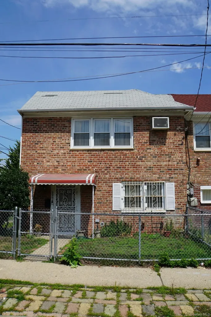 29-64 Ocean Crest Boulevard Far Rockaway NY 11691