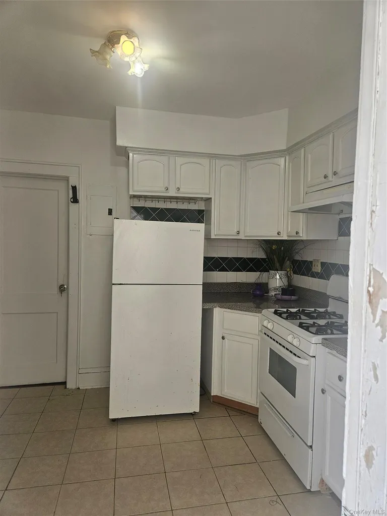 145-08 Arlington Terrace Jamaica NY 11435