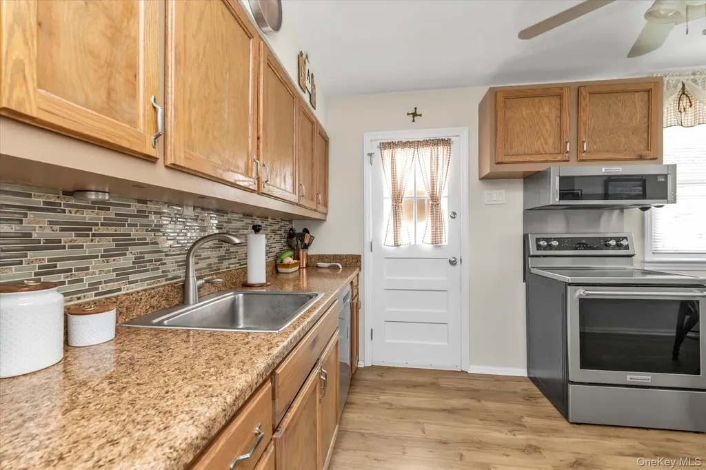 60 Oceanview Avenue Valley Stream NY 11581