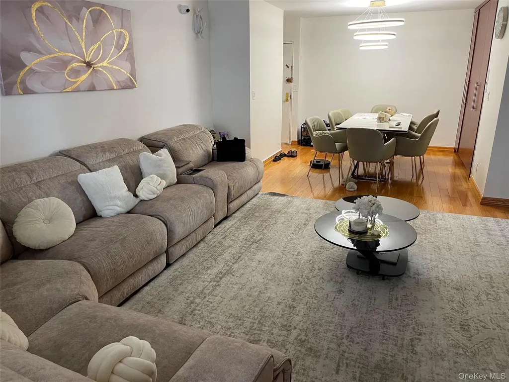 61-35 98th Street Rego Park NY 11374