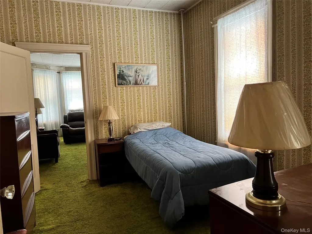 79-36 77 Avenue Glendale NY 11385