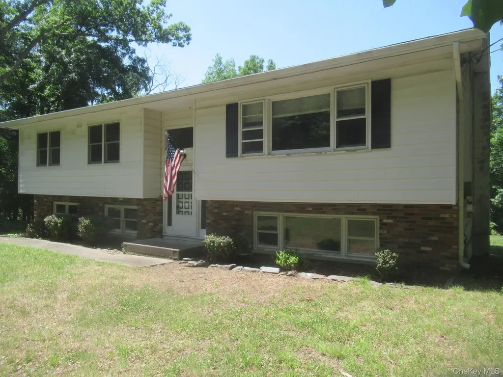 17 Jack And Jill Road Poughquag NY 12570