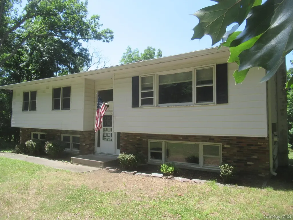 17 Jack And Jill Road Poughquag NY 12570