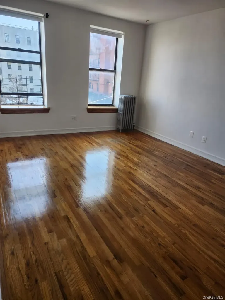 875 Longfellow #3F Avenue Bronx NY 10474