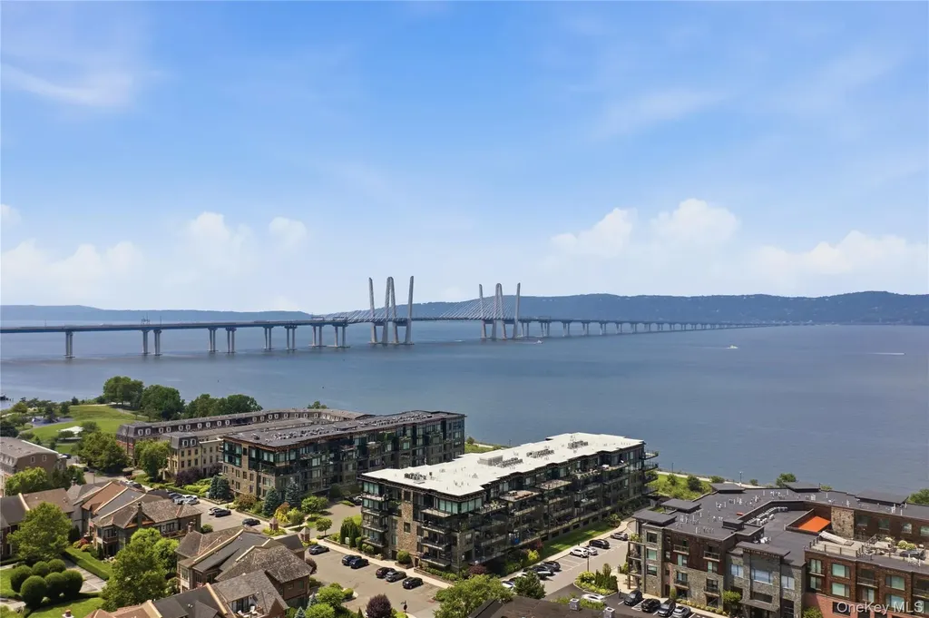 16 Rivers Edge Drive Tarrytown NY 10591
