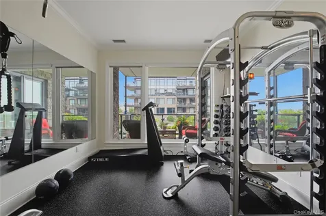 16 Rivers Edge Drive Tarrytown NY 10591