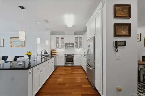 16 Rivers Edge Drive Tarrytown NY 10591