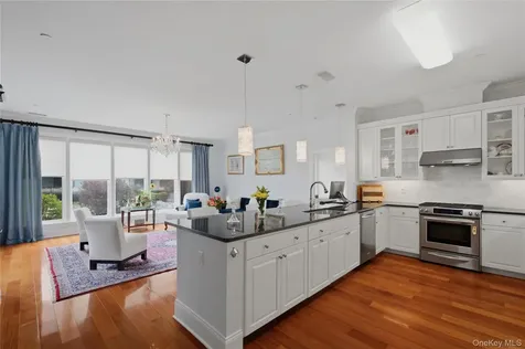 16 Rivers Edge Drive Tarrytown NY 10591