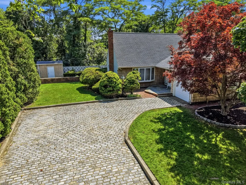 10 Arcadia Drive Dix Hills NY 11746