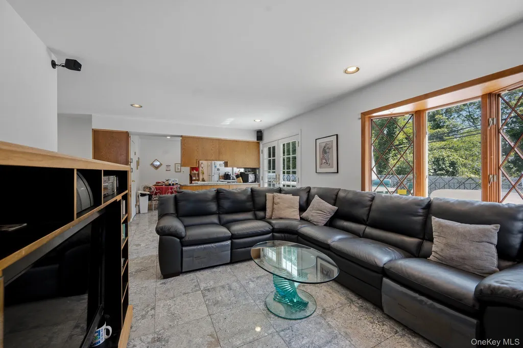 10 Arcadia Drive Dix Hills NY 11746